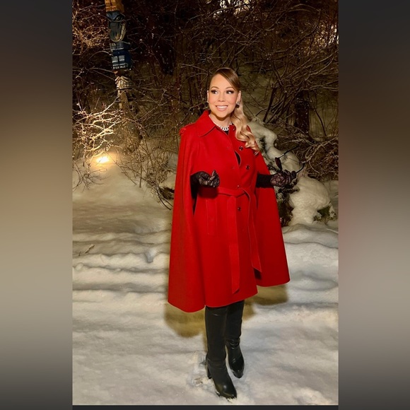 ❤️ MOLINA Crimson RED Hooded Cape Cloak Pancho Scarf IRELAND Cashmere Wool NWOT! - Picture 14 of 16